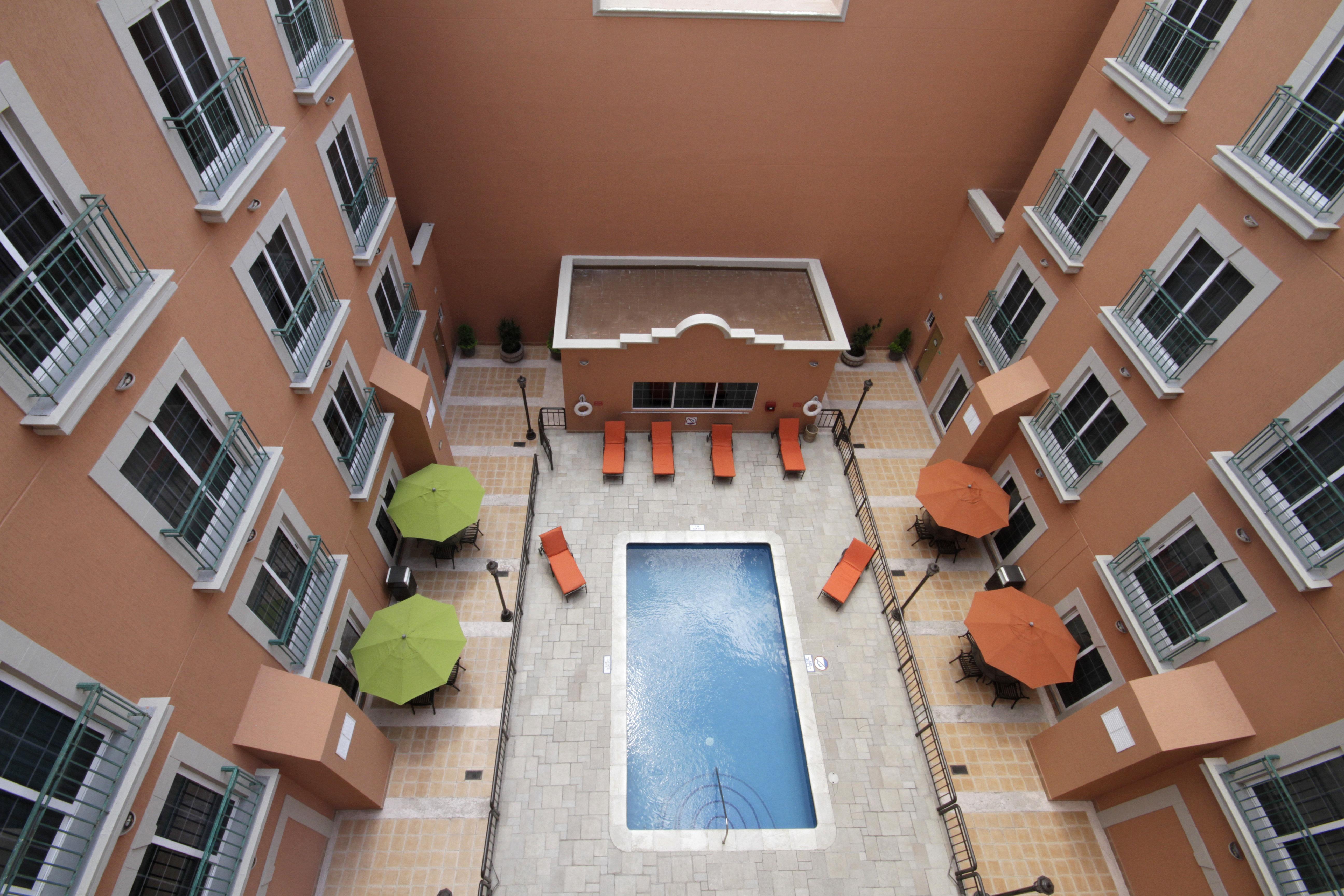 Holiday Inn Express Torreon By Ihg Екстер'єр фото