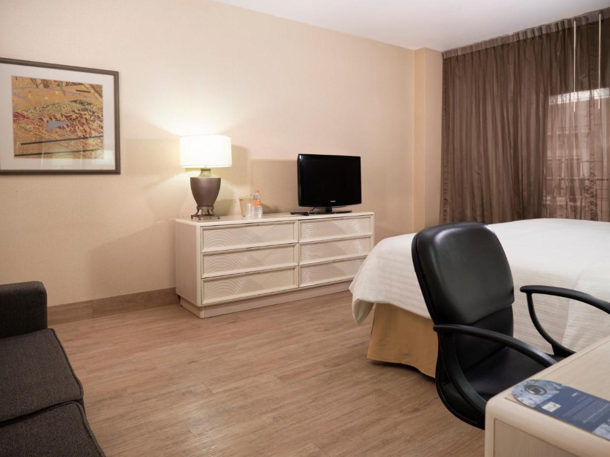 Holiday Inn Express Torreon By Ihg Екстер'єр фото