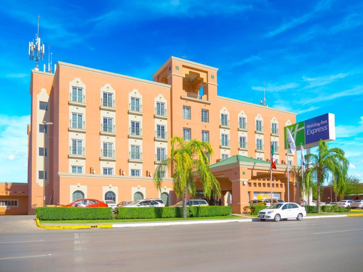 Holiday Inn Express Torreon By Ihg Екстер'єр фото