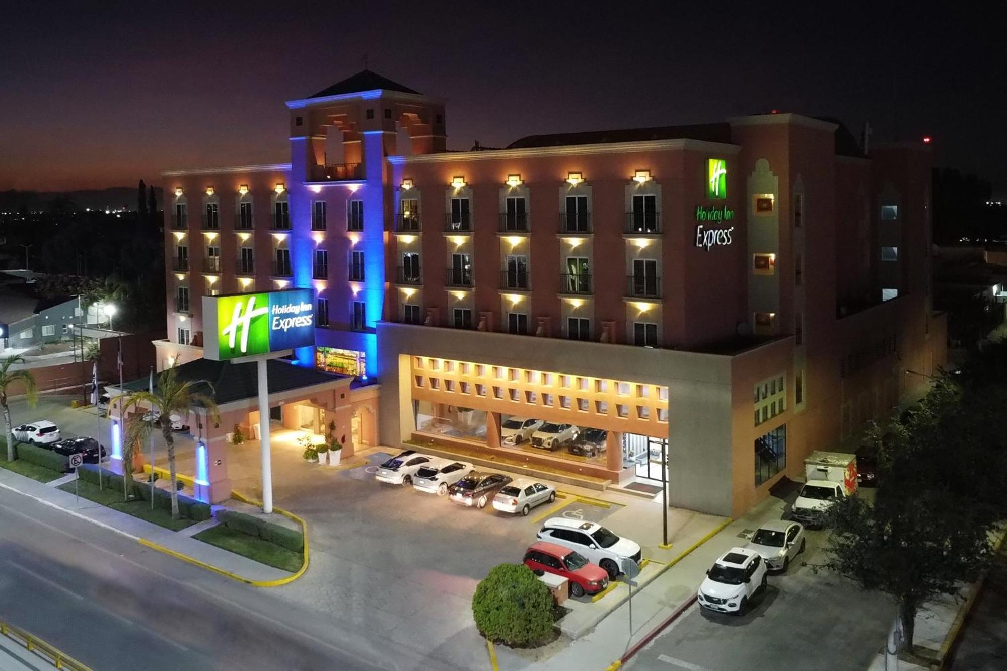 Holiday Inn Express Torreon By Ihg Екстер'єр фото